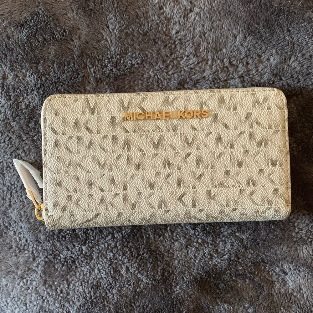 NEW MK leather wallet
